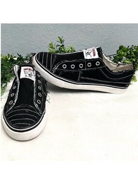 True Religion Korey Black and White Low-Top Slip-On Sneakers Size 6
